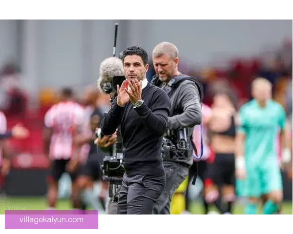 滕哈赫与阿尔特塔的战术博弈引发足坛关注，未来对决值得期待