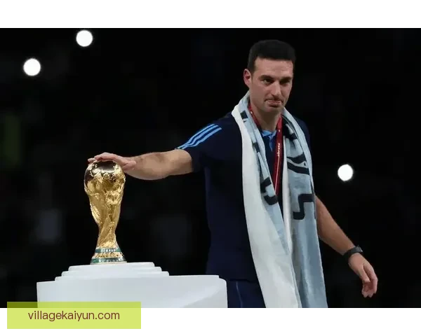 斯卡洛尼在关键比赛中的表现分析，状态持续提升备受关注